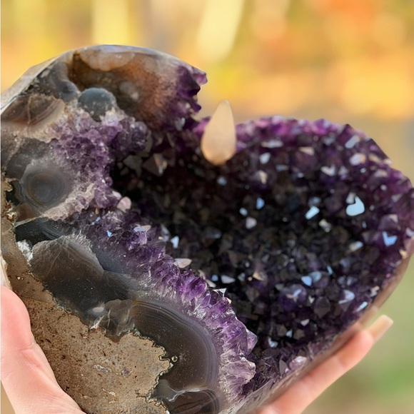 Deep Purple Uruguay Amethyst with Calcite Inclusions & Agate Banding - Picture 10 of 11